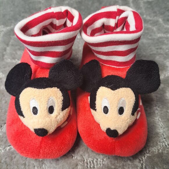 Disney Baby Mickey Mouse Slippers Size 18-24 MONTHS RED/WHITE Disney Store SOFT - Picture 1 of 6